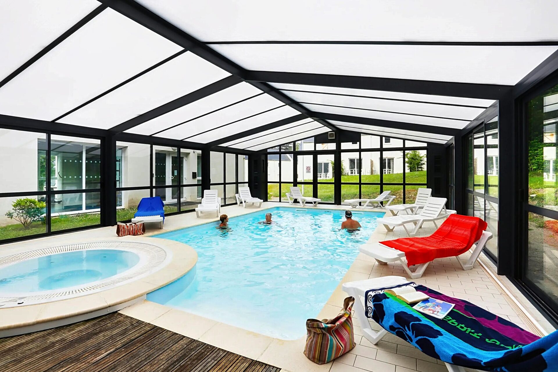 La Piscine couverte du Domaine de la Baie
